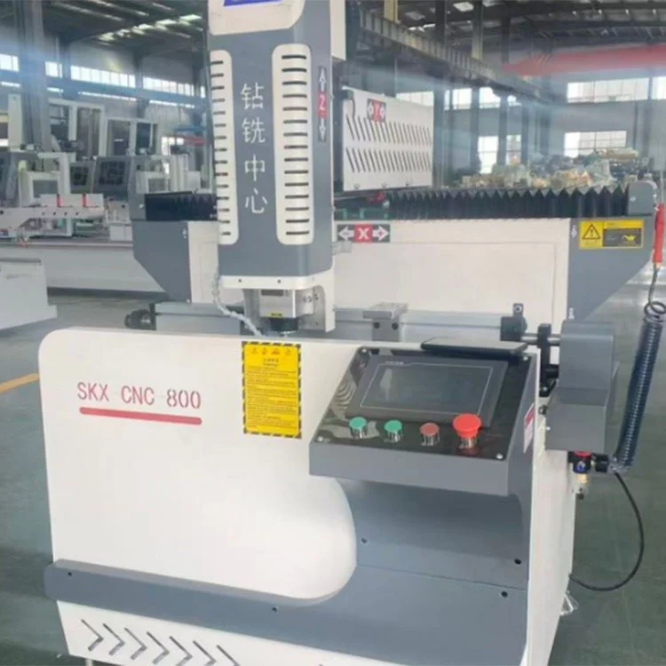 800 mm CNC-työstökeskus teollisuusalumiiniprofiileille
