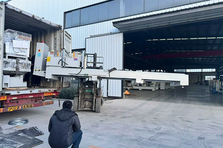 Container stuffing 02